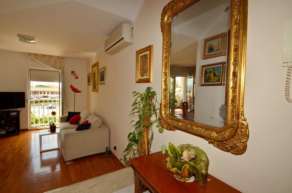 Apartment Mara Split Buitenkant foto